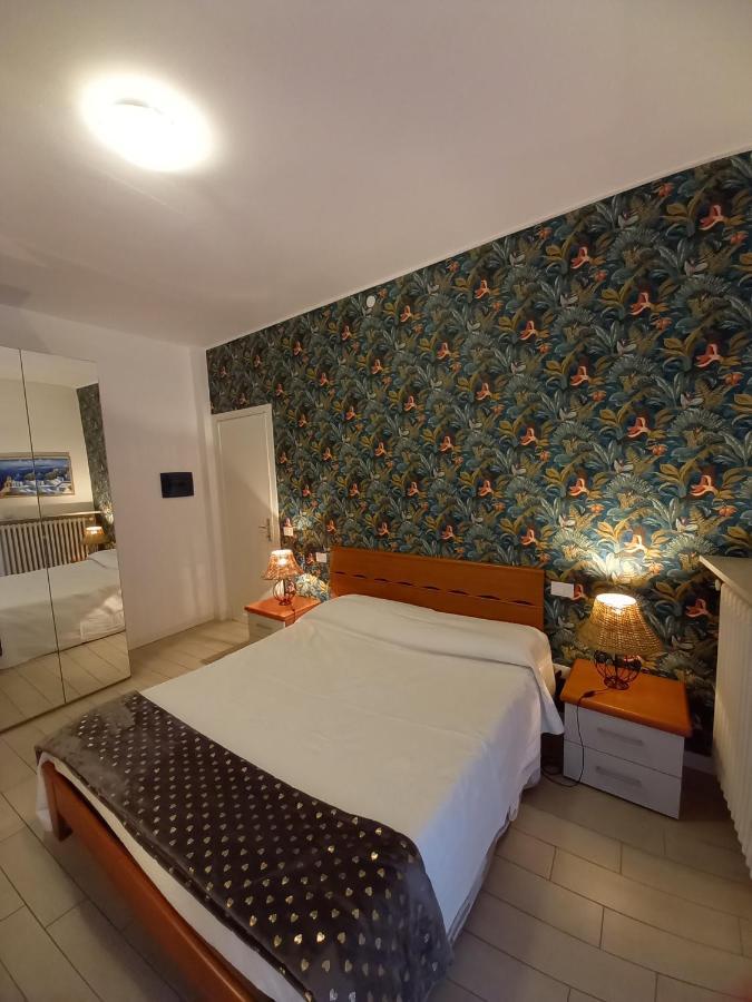 Il Nido Del Cigno Apartment Sirmione Bagian luar foto