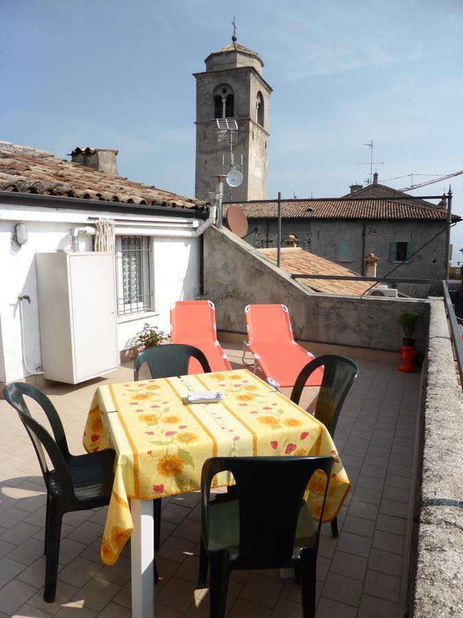 Il Nido Del Cigno Apartment Sirmione Bagian luar foto